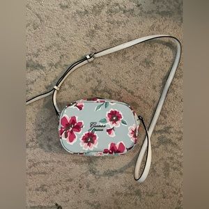 Guess Crossbody